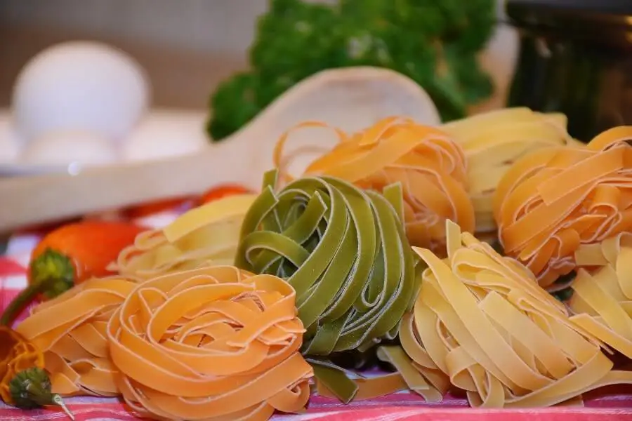 fettuccine and tagliatelle